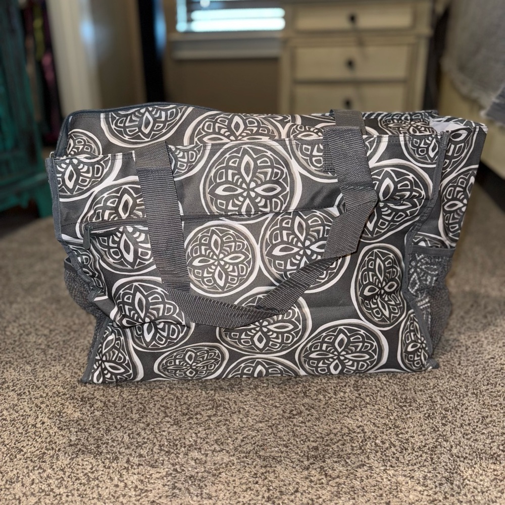 Deluxe Organizing Utility Tote